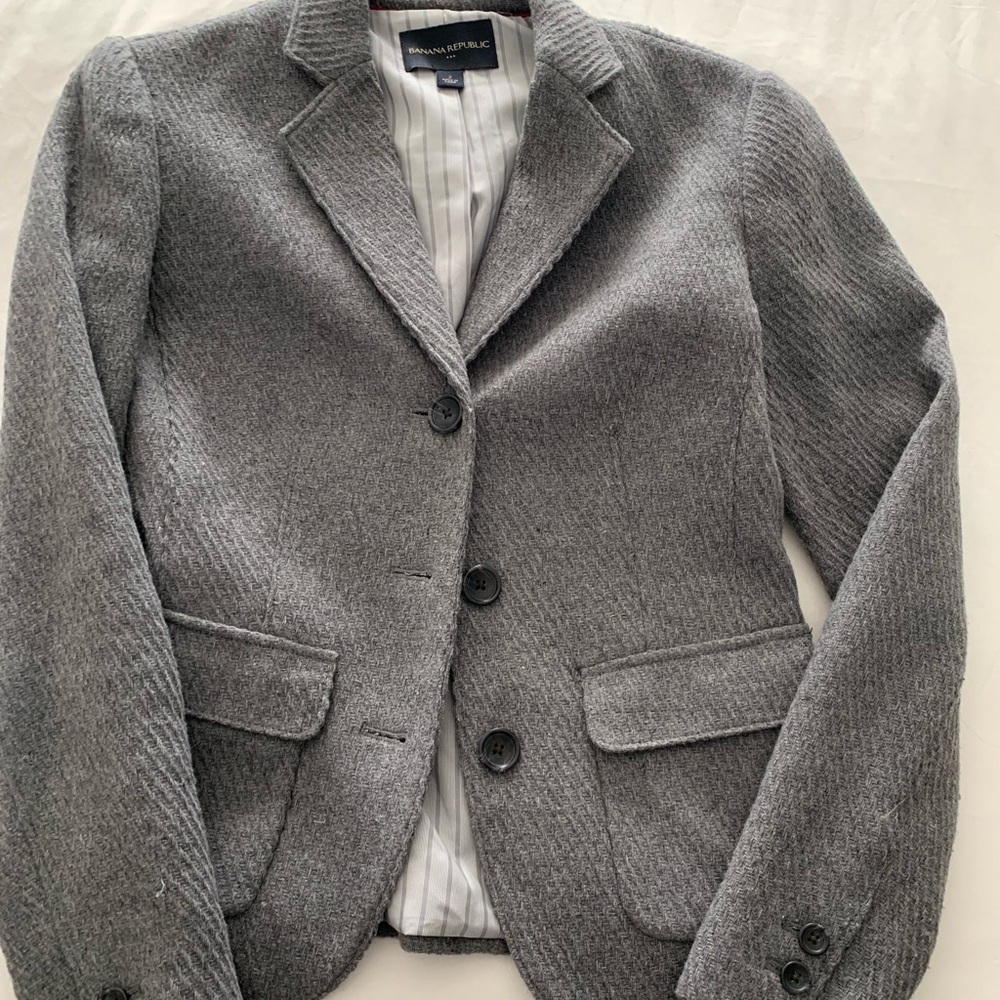 Gray blazer